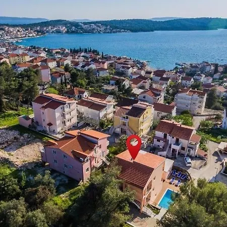 Family Friendly House With A Swimming Pool Okrug Gornji, Ciovo - 26023 * Trogir