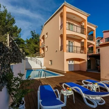 Family Friendly House With A Swimming Pool Okrug Gornji, Ciovo - 26023 Holiday home *