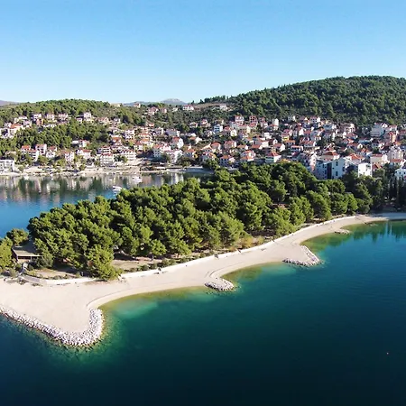 Family Friendly House With A Swimming Pool Okrug Gornji, Ciovo - 26023 Holiday home *