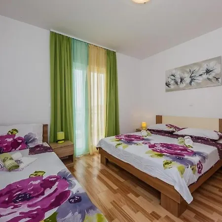 Family Friendly House With A Swimming Pool Okrug Gornji, Ciovo - 26023 *